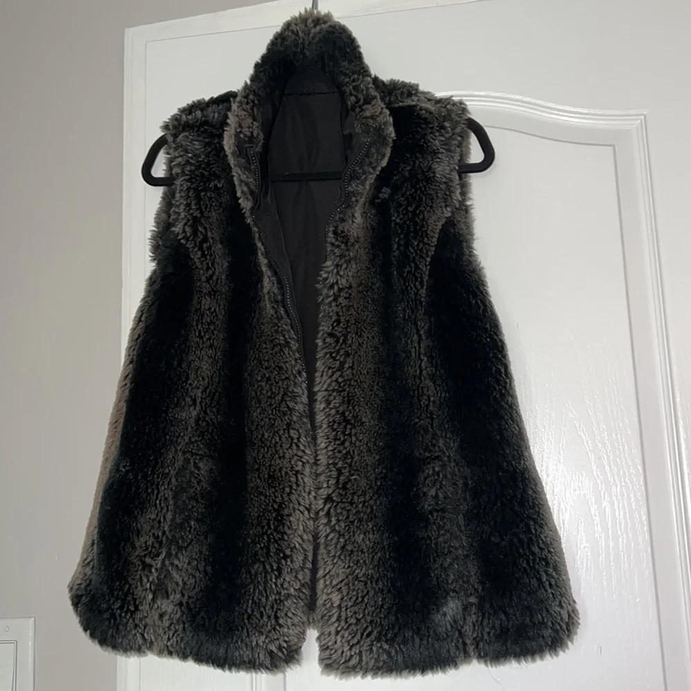 Reversible Vest - Picture 4 of 6